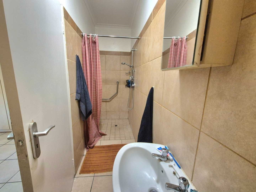 1 Bedroom Property for Sale in Hospitaalpark Free State